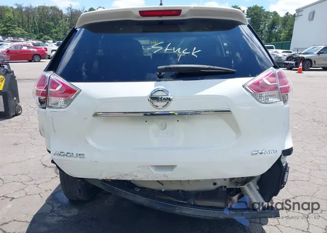 2016 Nissan Rogue Sv z USA, uszkodzony, nr VIN 5N1AT2MV7GC773646